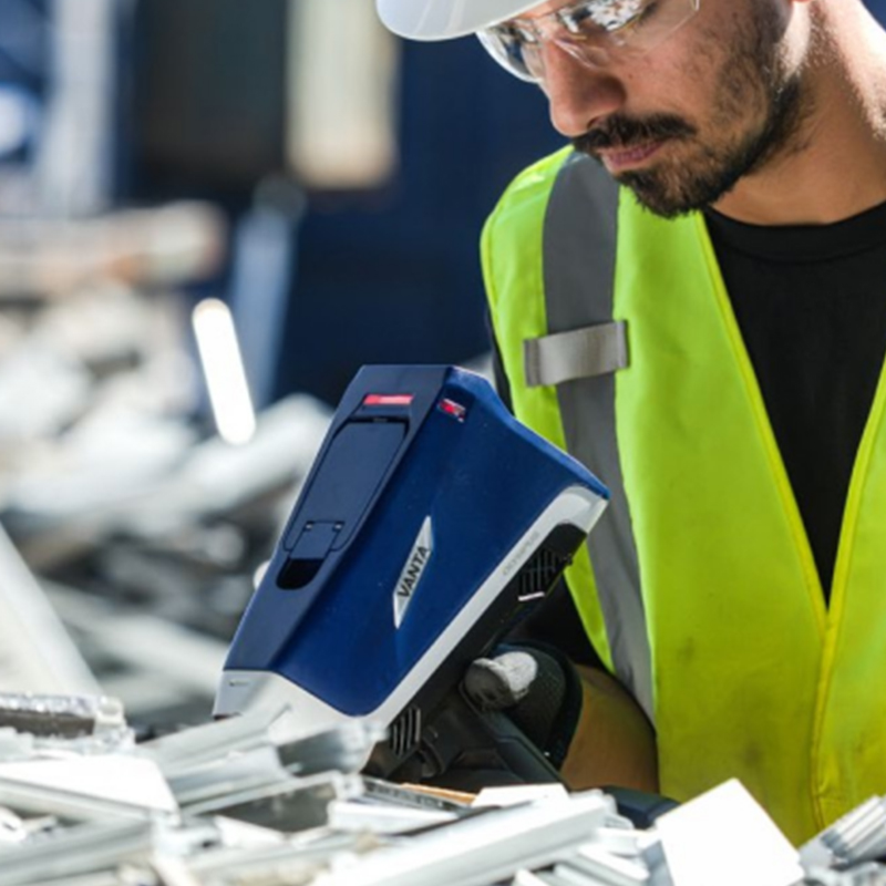 Vanta Max / Vanta Core手持式XRF分析儀